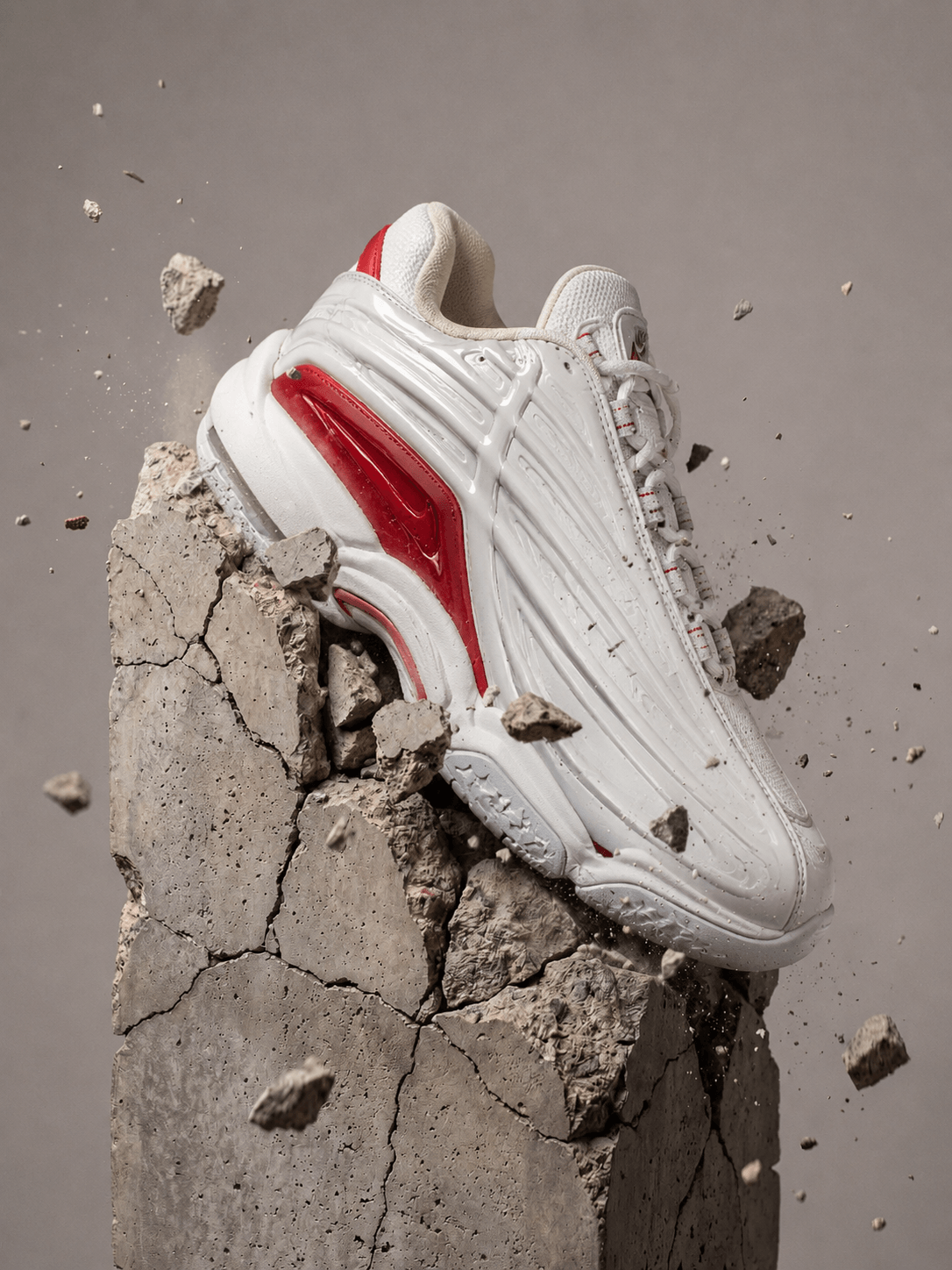 Velocity Max Sneakers